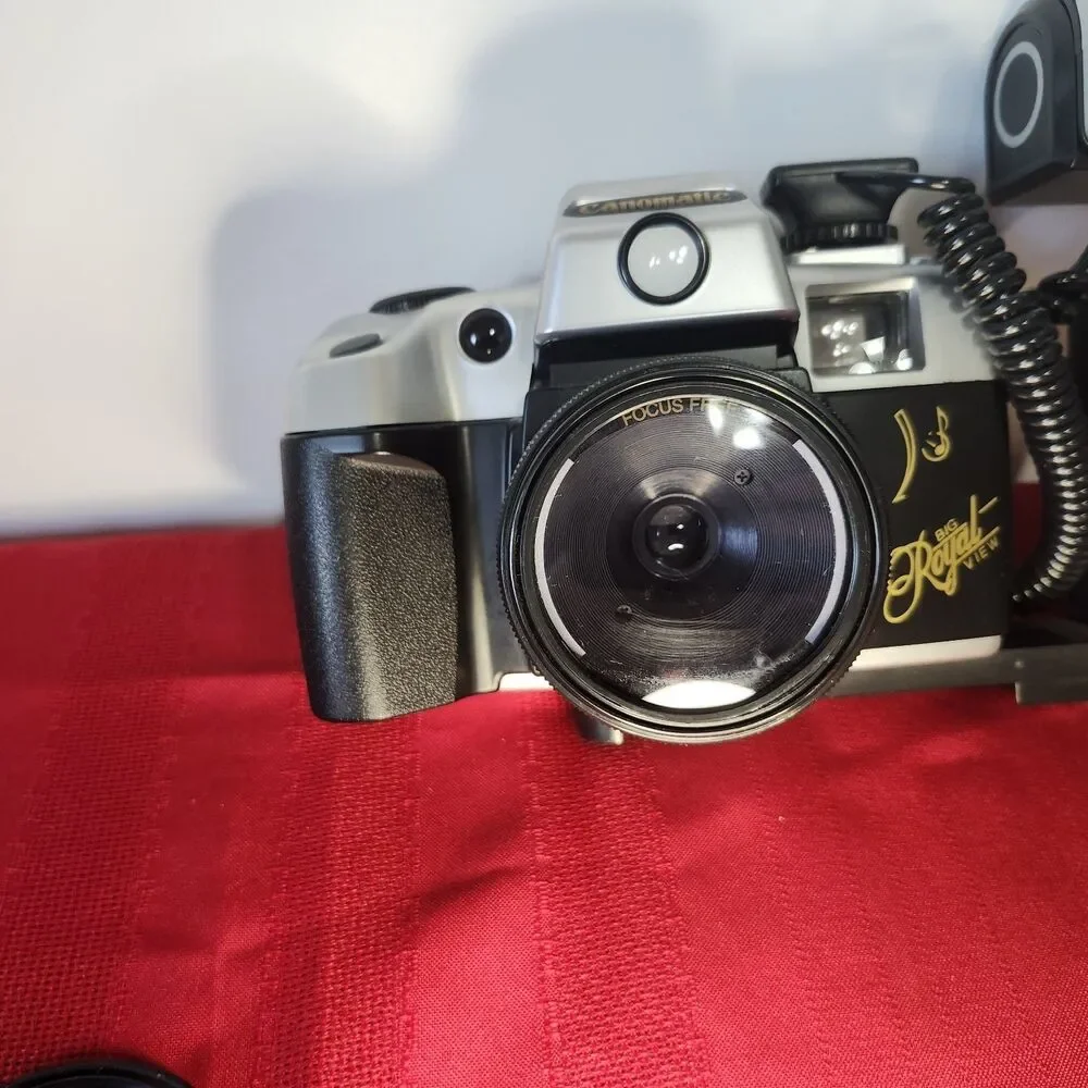 Canomatic Big Royal View 35mm Film Camera w/ Flash Bracket Novelty Scamera Toy